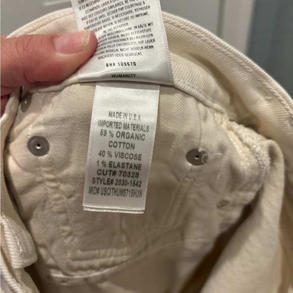 Citizens Of Humanity Isola Mid Rise Cropped Boot
In Almondette - Picture 10 of 10